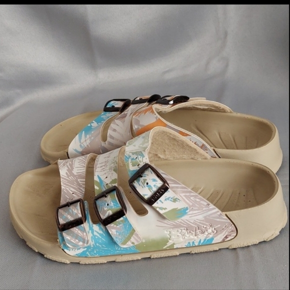 Birkenstock "Birkis" Flat Sandals, Size 36, White Floral w/ Three Buckle Straps - Picture 5 of 8